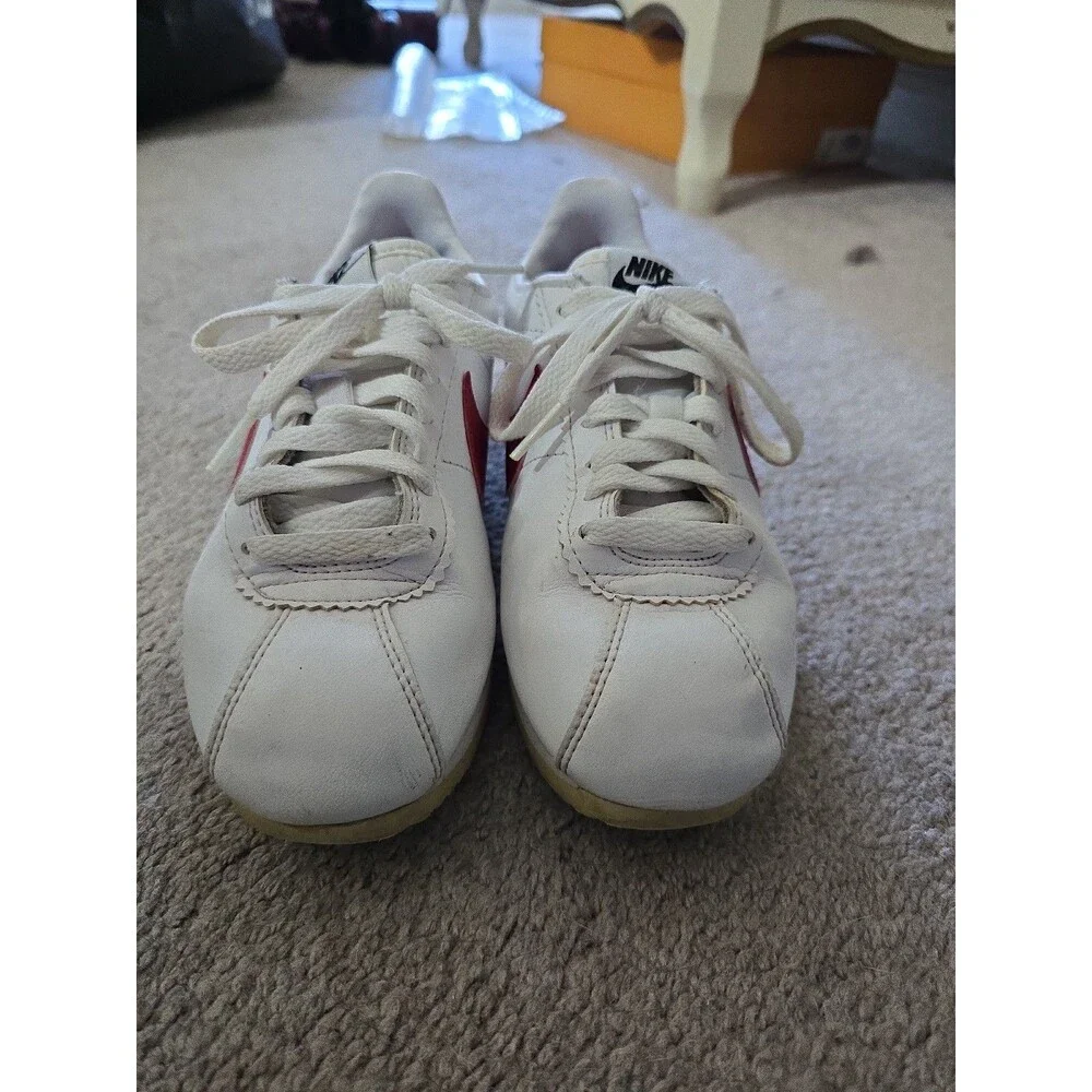 Nike Women's White and Red Trainers